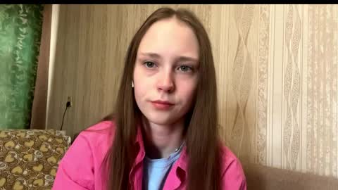 Snapshot of rosariamohre chatting on 04/11/26, 02:16 Emma online show from 04/11/26, 02:16