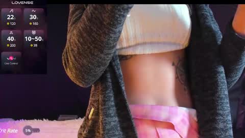 Snapshot of rosario215_ chatting on 02/02/25, 08:57 Rosario online show from 02/02/25, 08:57