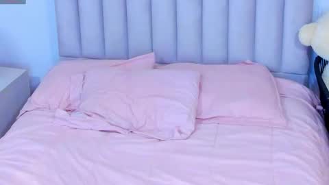 rosarojaa online show from 09/14/25, 11:26