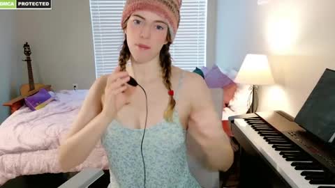 Snapshot of rose77782 chatting on 02/16/25, 04:10 rose77782 online show from 02/16/25, 04:10