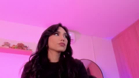 Rose Saenz online show from 11/15/25, 06:37