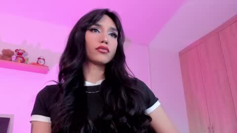 Rose Saenz online show from 04/17/26, 08:34