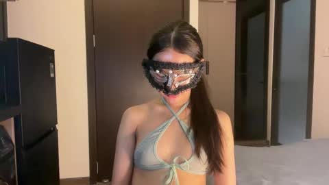 rose_ah online show from 04/17/26, 03:53
