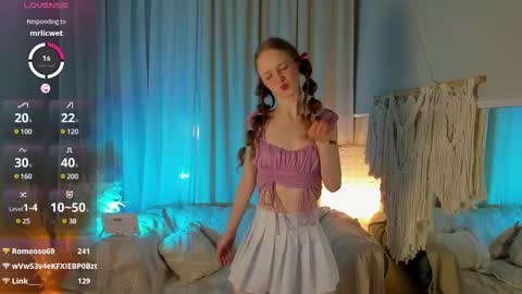 Rose online show from 03/03/25, 12:59