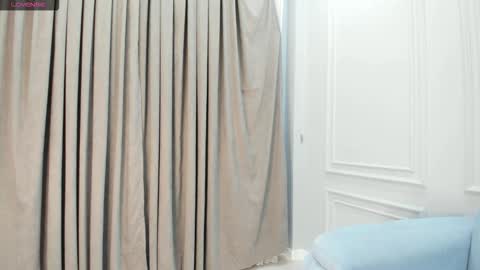 rose_hitakayama online show from 11/30/25, 12:36