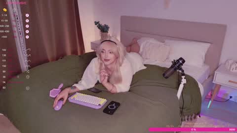 Rose    online show from 12/26/24, 09:37