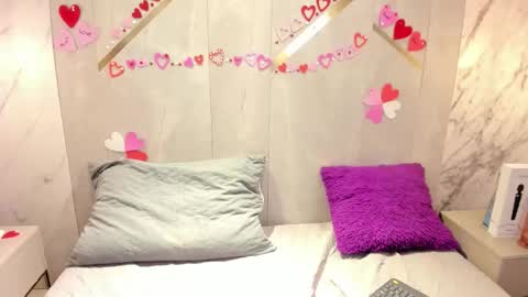 Rose 3 online show from 02/12/26, 08:48