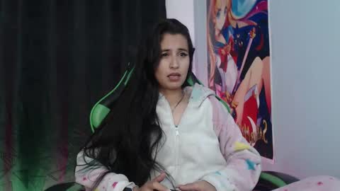 Snapshot of rose_smiley1 chatting on 09/18/25, 04:36 Rose online show from 09/18/25, 04:36