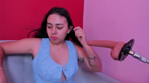 rose_smitth online show from 04/12/26, 06:57