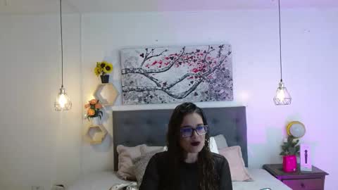 Rose  online show from 12/01/25, 01:38