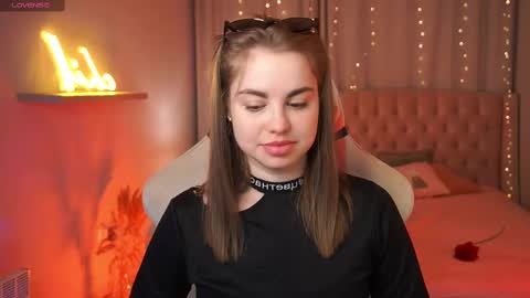 Rose online show from 02/19/25, 06:33