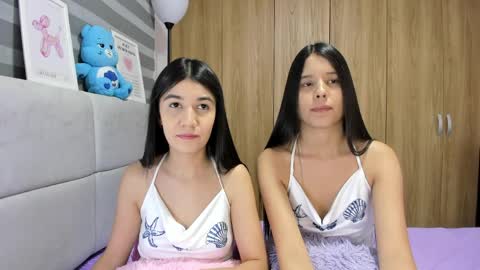 Rose y Miah online show from 04/04/26, 03:05