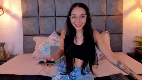 roseaurora online show from 06/01/26, 10:39