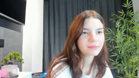 Snapshot of roseblanche2k chatting on 08/03/26, 10:02 Florin online show from 08/03/26, 10:02
