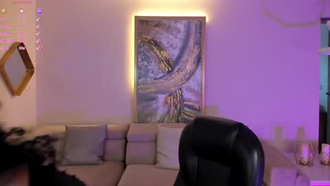 Snapshot of roseferrera chatting on 01/24/25, 08:22 Rose online show from 01/24/25, 08:22