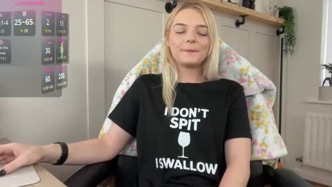 rose97 online show from 10/29/25, 09:00