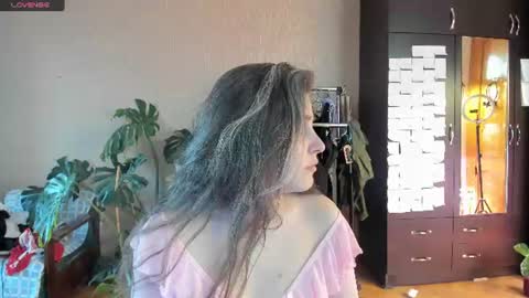 Rose online show from 08/06/26, 03:36