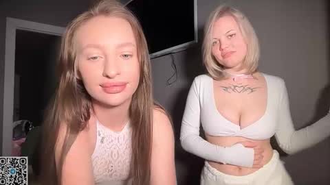 Sophie and Sarah online show from 03/07/26, 07:00