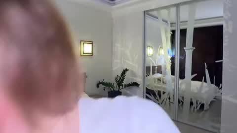 Roselyn  online show from 04/03/26, 03:21