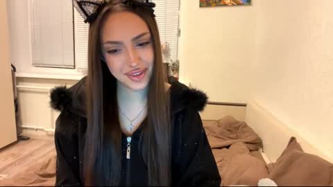 Snapshot of rosenavillifana chatting on 11/26/25, 03:02 Mimi online show from 11/26/25, 03:02