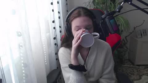 Snapshot of rosendalounsberry chatting on 04/05/26, 09:06 Lina online show from 04/05/26, 09:06