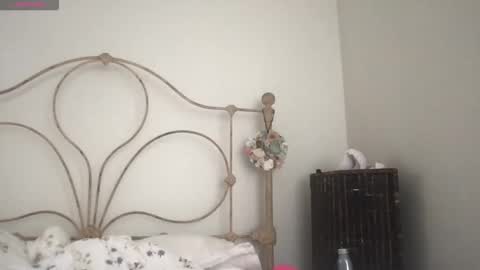 RosePuzzy69 online show from 11/15/25, 09:32