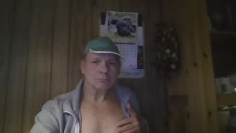 roses2u1958 online show from 02/04/25, 07:51