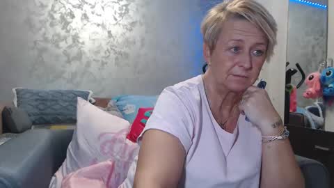 Lovepinklilly online show from 03/05/26, 06:15