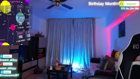 Snapshot of rosesarered97 chatting on 01/23/25, 10:01 Abbygail online show from 01/23/25, 10:01