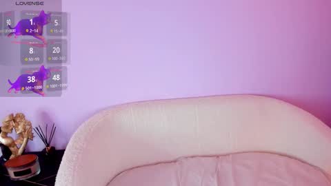 Snapshot of rosetatt chatting on 11/15/25, 06:33 Nataly online show from 11/15/25, 06:33