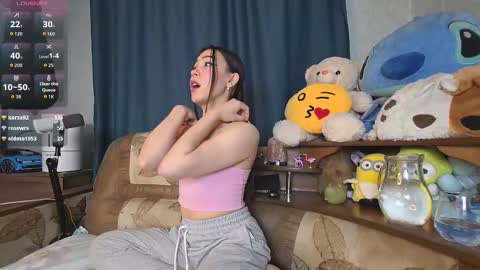 Snapshot of rosewr chatting on 10/11/25, 01:09 RoseWr online show from 10/11/25, 01:09