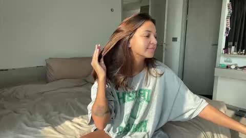 Roshelle online show from 02/22/26, 09:08