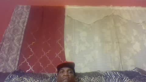 Snapshot of roshun69 chatting on 10/03/25, 06:54 Roshun Haynes online show from 10/03/25, 06:54