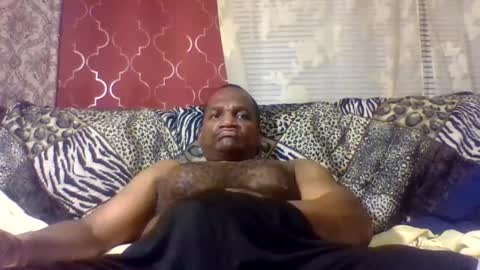 Snapshot of roshun69 chatting on 12/20/25, 08:32 Roshun Haynes online show from 12/20/25, 08:32