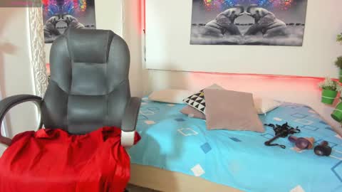rosi_cooper online show from 02/13/25, 10:44
