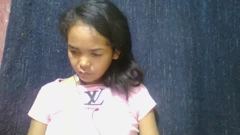 rosia685234 online show from 03/12/25, 12:15