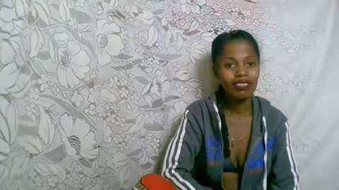 rosia online show from 10/15/25, 01:39