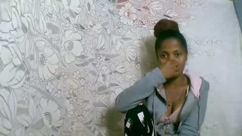 rosia online show from 10/26/25, 10:04