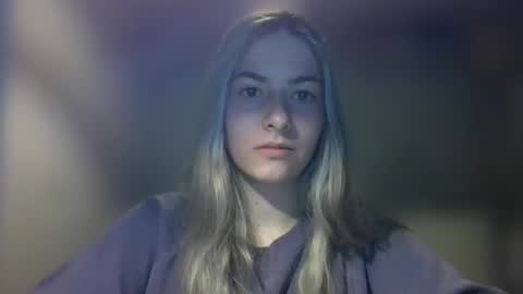 Snapshot of rosie_june chatting on 02/12/25, 11:07 Rosie online show from 02/12/25, 11:07