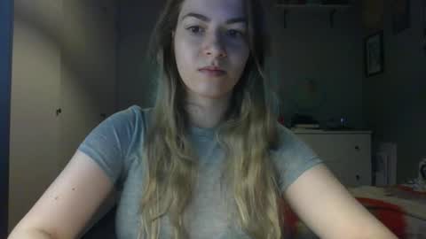 Snapshot of rosie_june chatting on 11/06/25, 07:53 Rosie online show from 11/06/25, 07:53