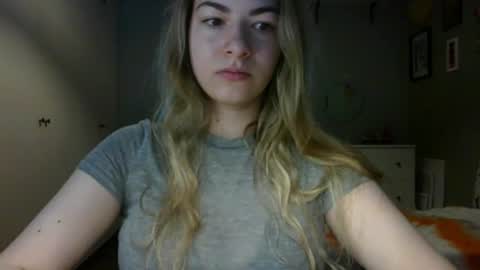 Snapshot of rosie_june chatting on 06/16/26, 06:38 Rosie online show from 06/16/26, 06:38