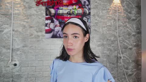 Snapshot of ross_b1 chatting on 12/29/24, 07:06 ROSS - online show from 12/29/24, 07:06