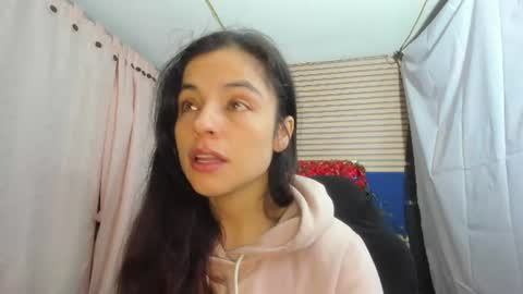 Snapshot of rosse_25 chatting on 07/08/26, 12:42 Would you like to help me with supplementation and sports suits so I can compete in powerlifting online show from 07/08/26, 12:42