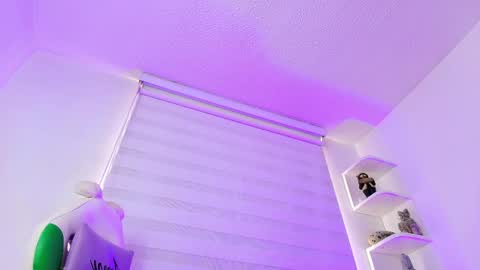   online show from 04/03/26, 06:28