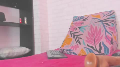 rosse_thompson11 online show from 01/14/25, 01:15