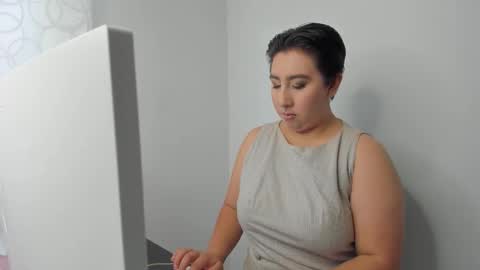 ROSSE DEMOND  online show from 02/12/26, 09:32