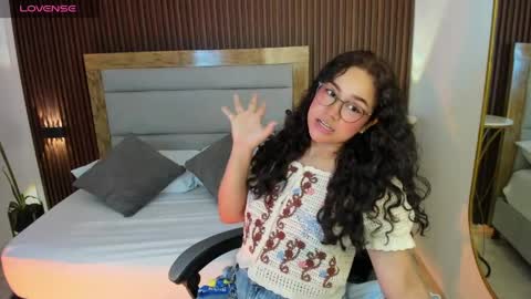 rossie_lanie_ online show from 04/08/26, 07:25