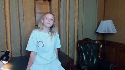 Anne online show from 07/15/26, 07:41