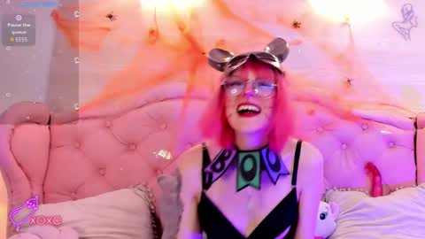 Snapshot of rossiie_hunt_ chatting on 10/07/25, 06:16 rossiie_hunt_ online show from 10/07/25, 06:16