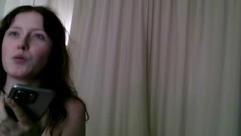 rosy_petal online show from 05/23/26, 07:24